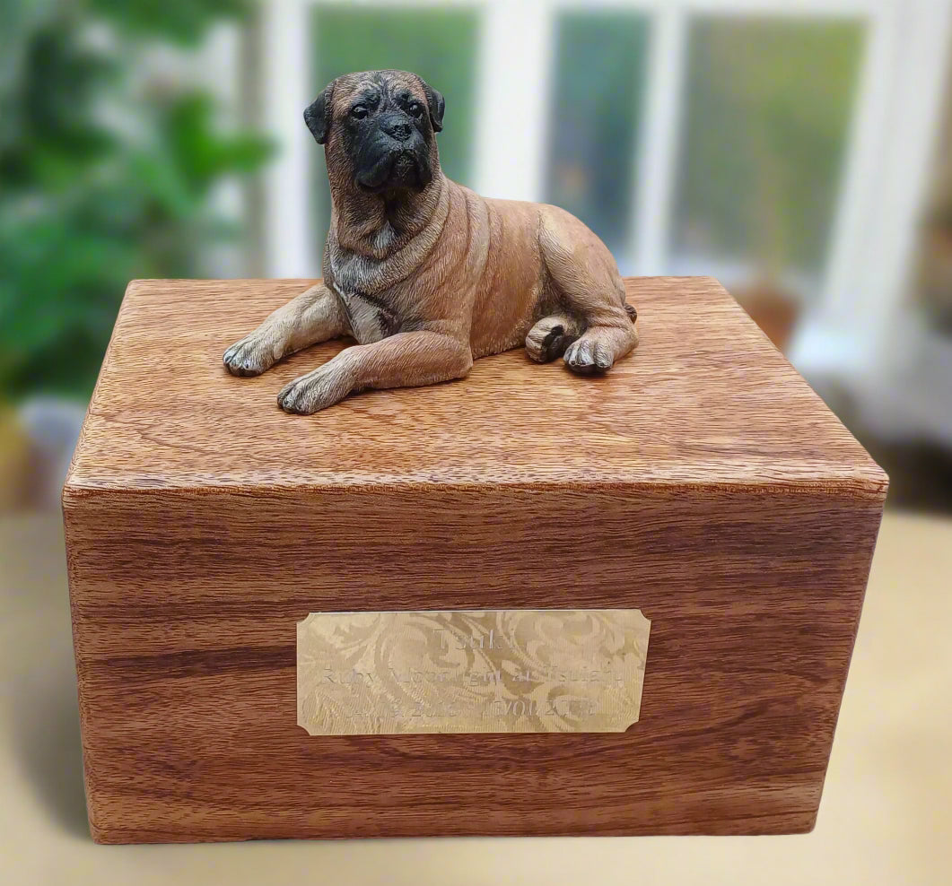 Urn for bullmastiff