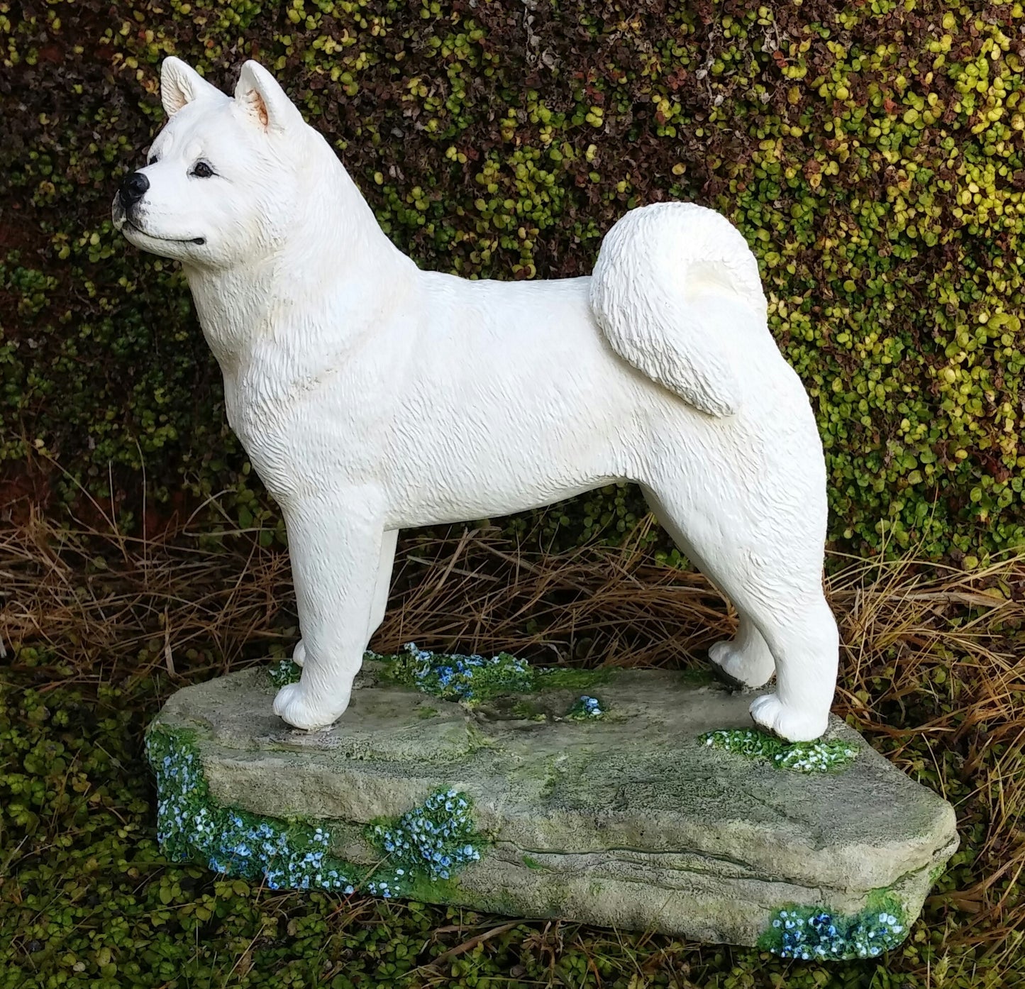 Standing Akita Sculpture By Cavacast